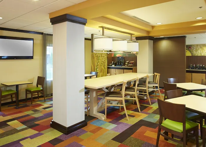Fairfield Inn & Suites By Marriott Atlanta Stonecrest
